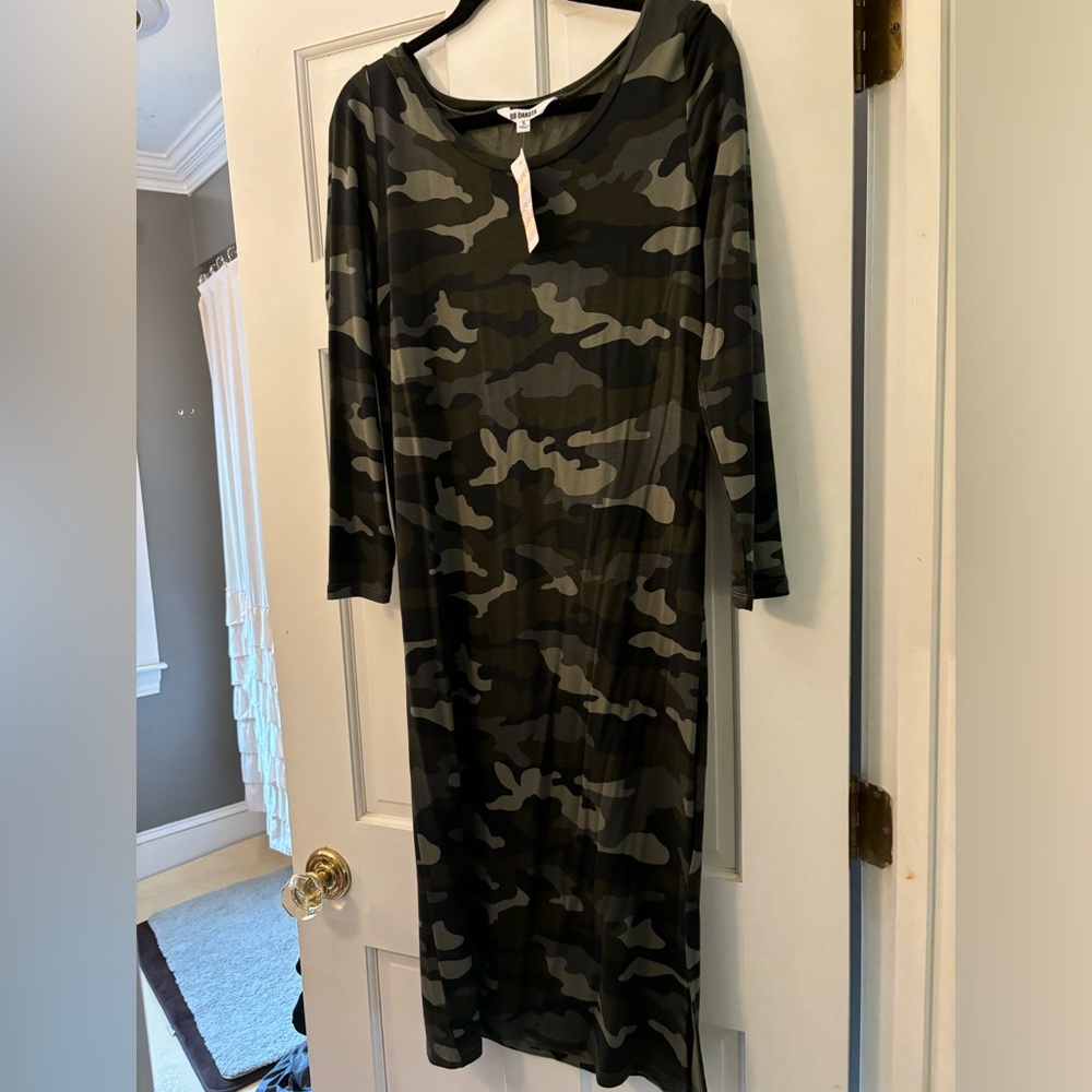 Brand New! Bb Dakota Camo Midi dress Size S